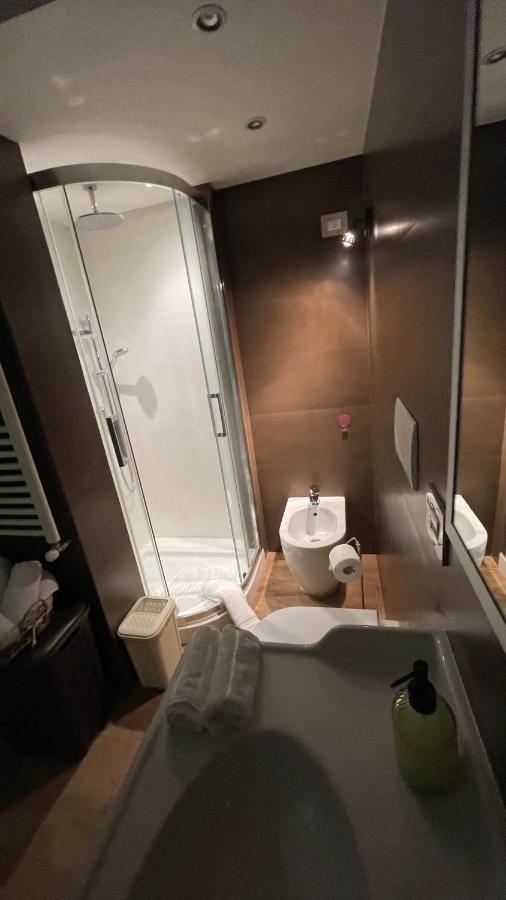Frank Host Roma Lux , Metro A A 50 M, Simple Check-In Con Codice A Qualsiasi Orario Apartment Exterior photo